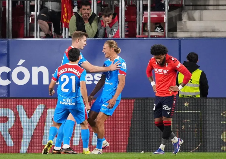 Alexander Sorloth of Atletico de Madrid celebrates scoring his team’s second goal with teammates Marcos Llorente and Obed Vargas