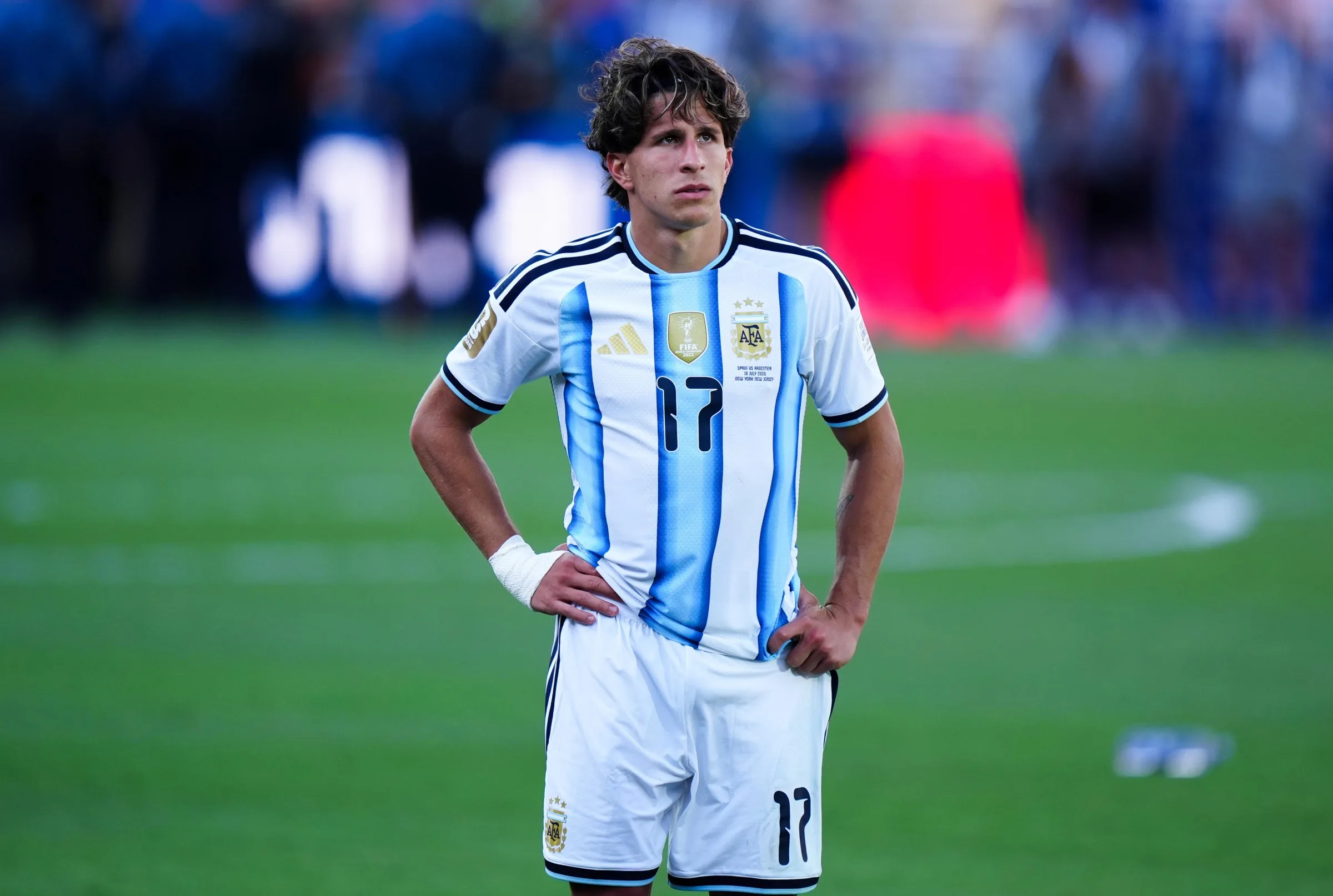 Sklamaný Giuliano Simeone po finále MS 2026 v drese Argentíny.