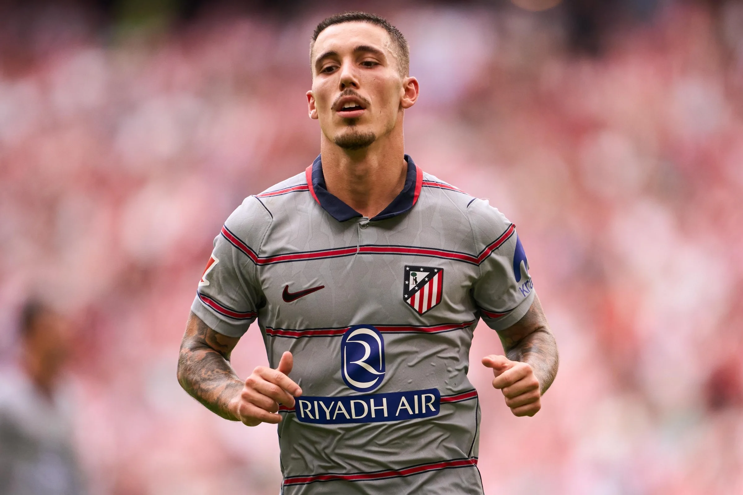 Alejandro Grimaldo v drese Atlética počas zápasu s Athletic Club